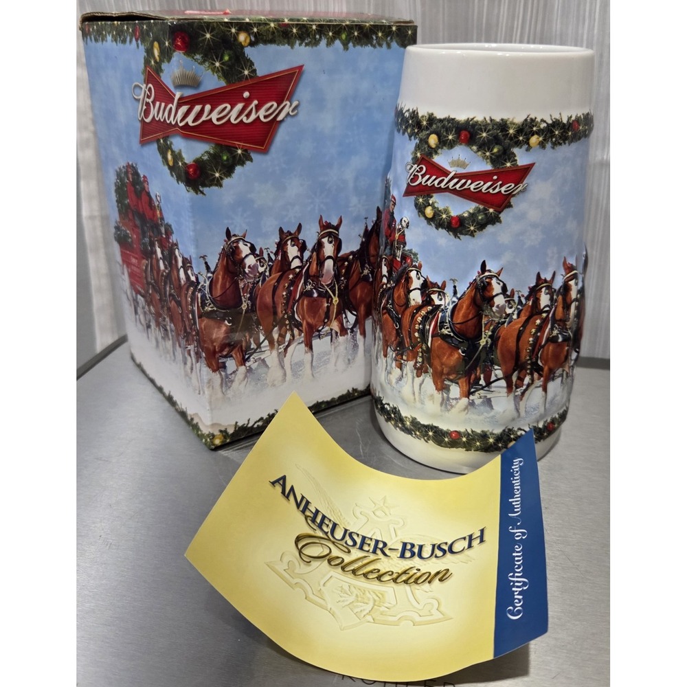 Budweiser 2009 Ceramic Holiday Stein Clydesdale Scene "A Holiday Tradition" NIB‎